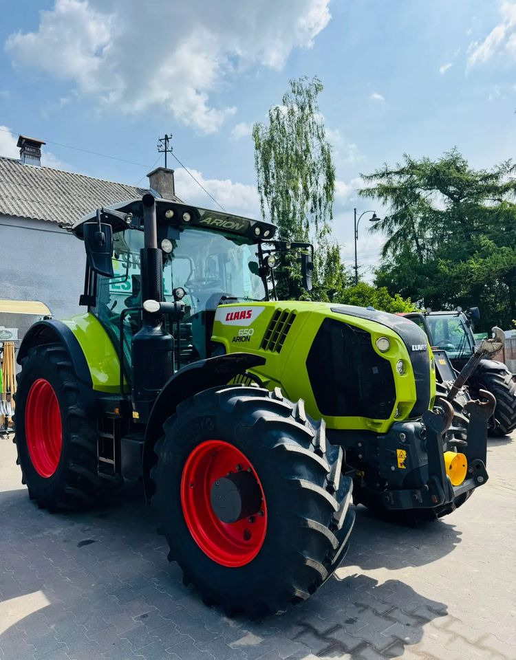 Claas Arion 650 CEBIS - Farm tractor: picture 2 Claas Arion 650 CEBIS - Farm tractor: picture 2