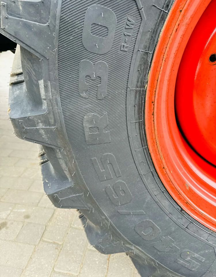 Farm tractor Claas Axion 810: picture 13 Farm tractor Claas Axion 810: picture 13