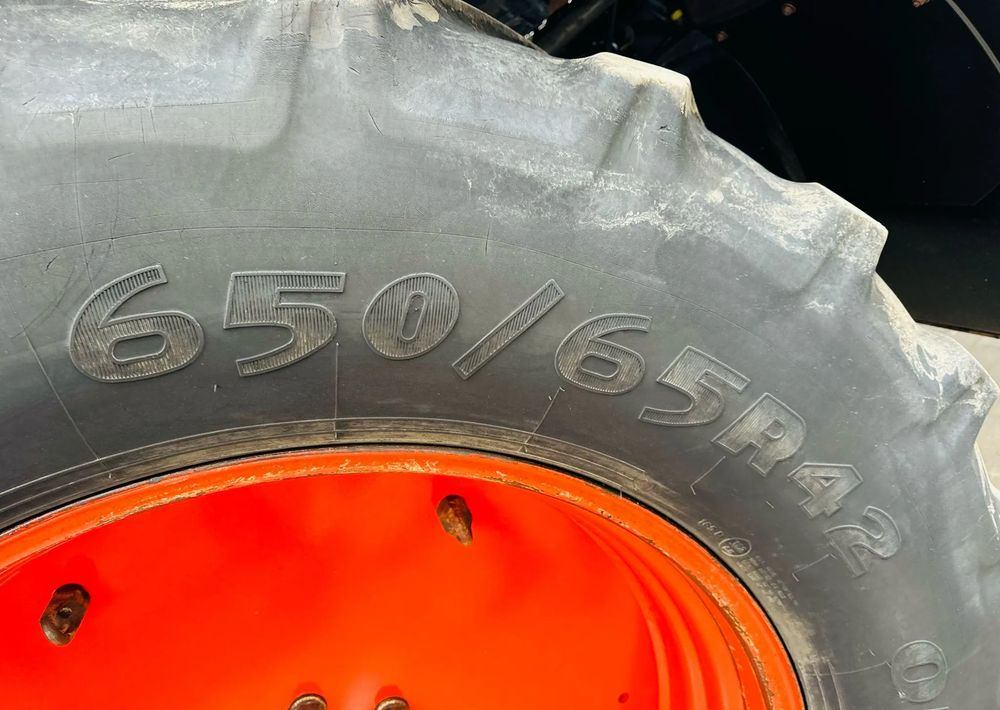 Farm tractor Claas Axion 810: picture 12 Farm tractor Claas Axion 810: picture 12