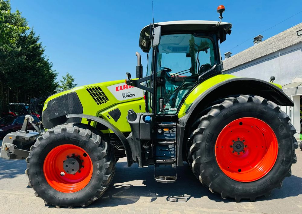 Claas Axion 830 CEBIS - Farm tractor: picture 3 Claas Axion 830 CEBIS - Farm tractor: picture 3