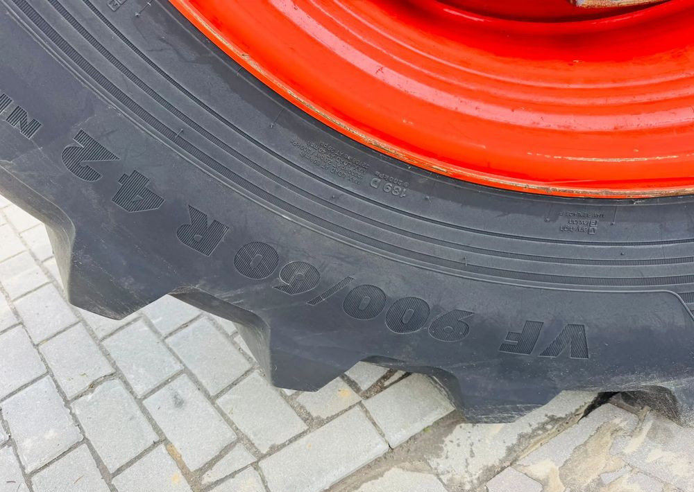 Farm tractor Claas Axion 950 CEBIS CMATIC: picture 18 Farm tractor Claas Axion 950 CEBIS CMATIC: picture 18