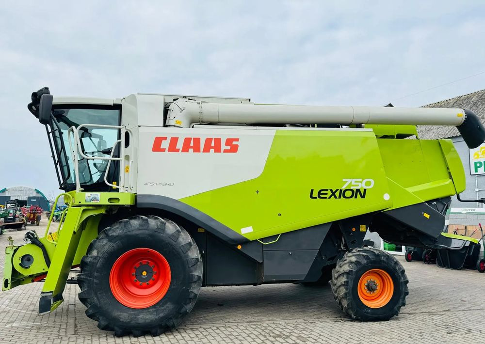 Claas LEXION 750 APS HYBRID - Combine harvester: picture 3 Claas LEXION 750 APS HYBRID - Combine harvester: picture 3