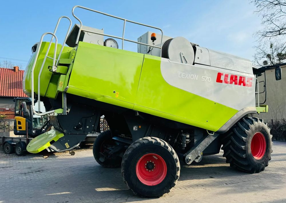 Claas Lexion 570 - Combine harvester: picture 4 Claas Lexion 570 - Combine harvester: picture 4