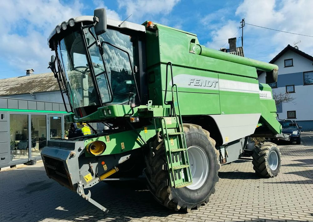 Fendt 5220E - Combine harvester: picture 2 Fendt 5220E - Combine harvester: picture 2
