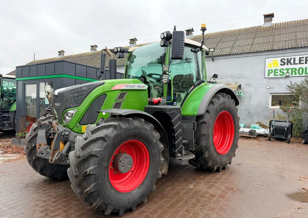Fendt 724 Vario Profi Plus - Farm tractor: picture 2 Fendt 724 Vario Profi Plus - Farm tractor: picture 2