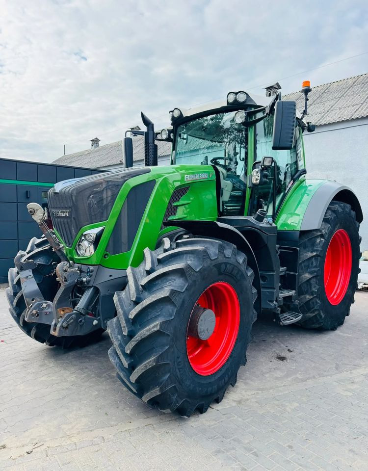 Fendt 828 Vario profi PLUS - Farm tractor: picture 2 Fendt 828 Vario profi PLUS - Farm tractor: picture 2
