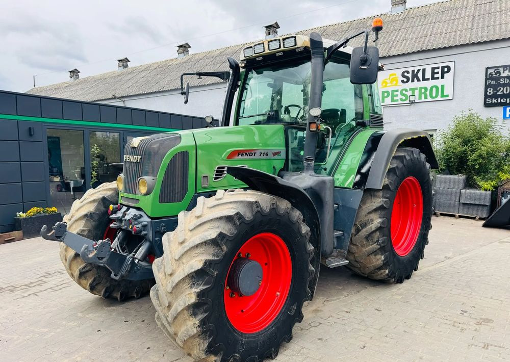 Fendt V716 ario TMS - Farm tractor: picture 1 Fendt V716 ario TMS - Farm tractor: picture 1