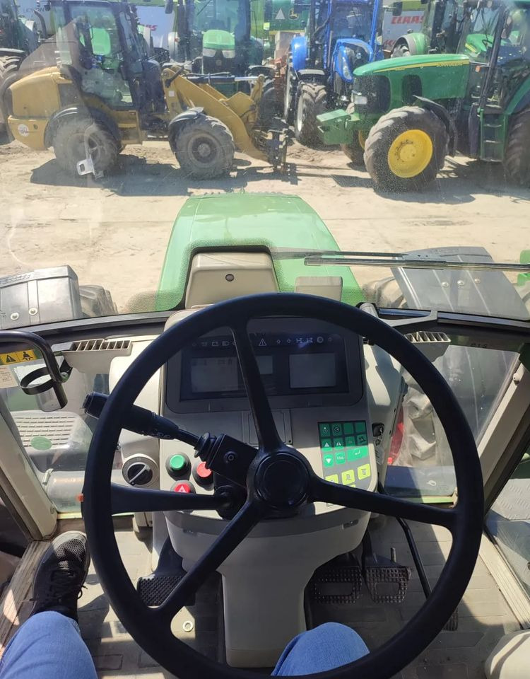 Farm tractor Fendt V716 ario TMS: picture 11