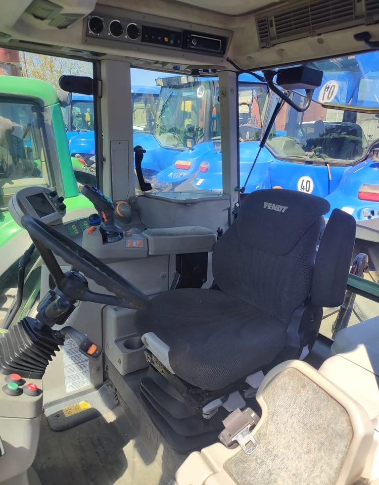 Farm tractor Fendt V716 ario TMS: picture 8