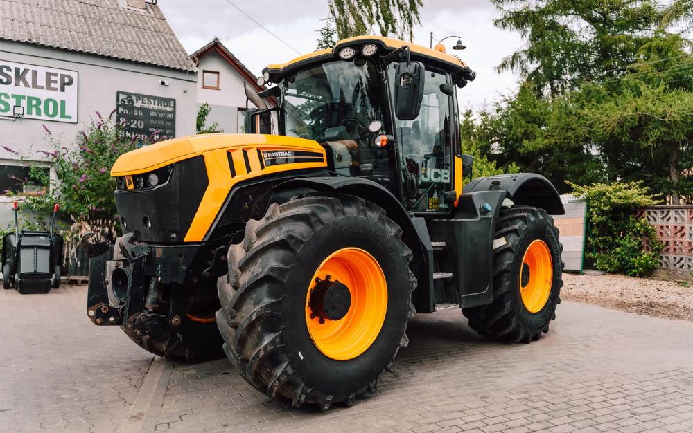 JCB Fastrac 4220 - Farm tractor: picture 1 JCB Fastrac 4220 - Farm tractor: picture 1