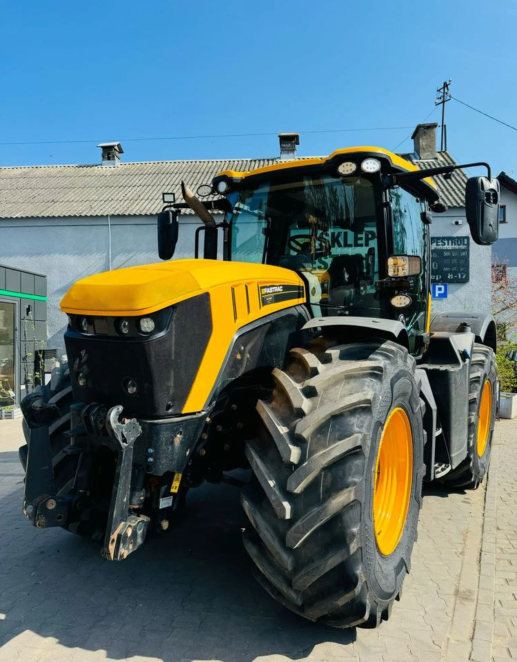 JCB Fastrac 4220 - Farm tractor: picture 3 JCB Fastrac 4220 - Farm tractor: picture 3