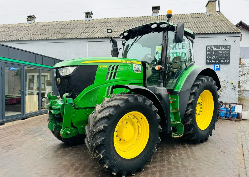 John Deere 6170R - Farm tractor: picture 1 John Deere 6170R - Farm tractor: picture 1