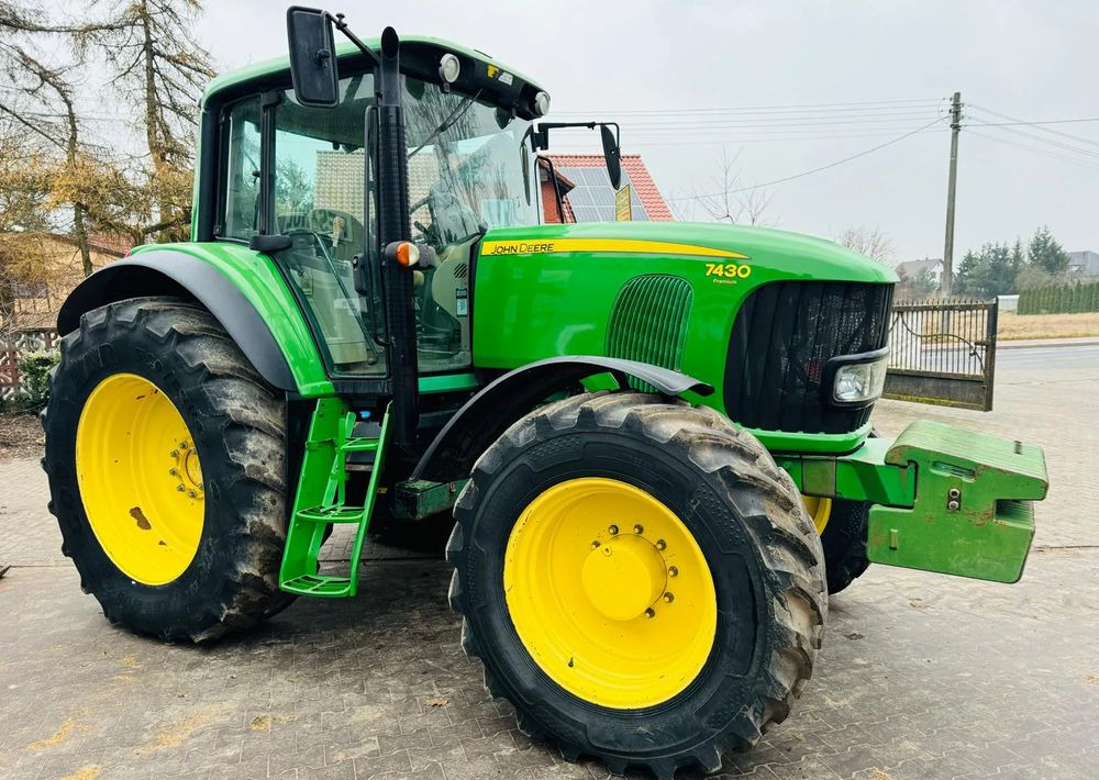 John Deere 7430 Premium - Farm tractor: picture 5 John Deere 7430 Premium - Farm tractor: picture 5