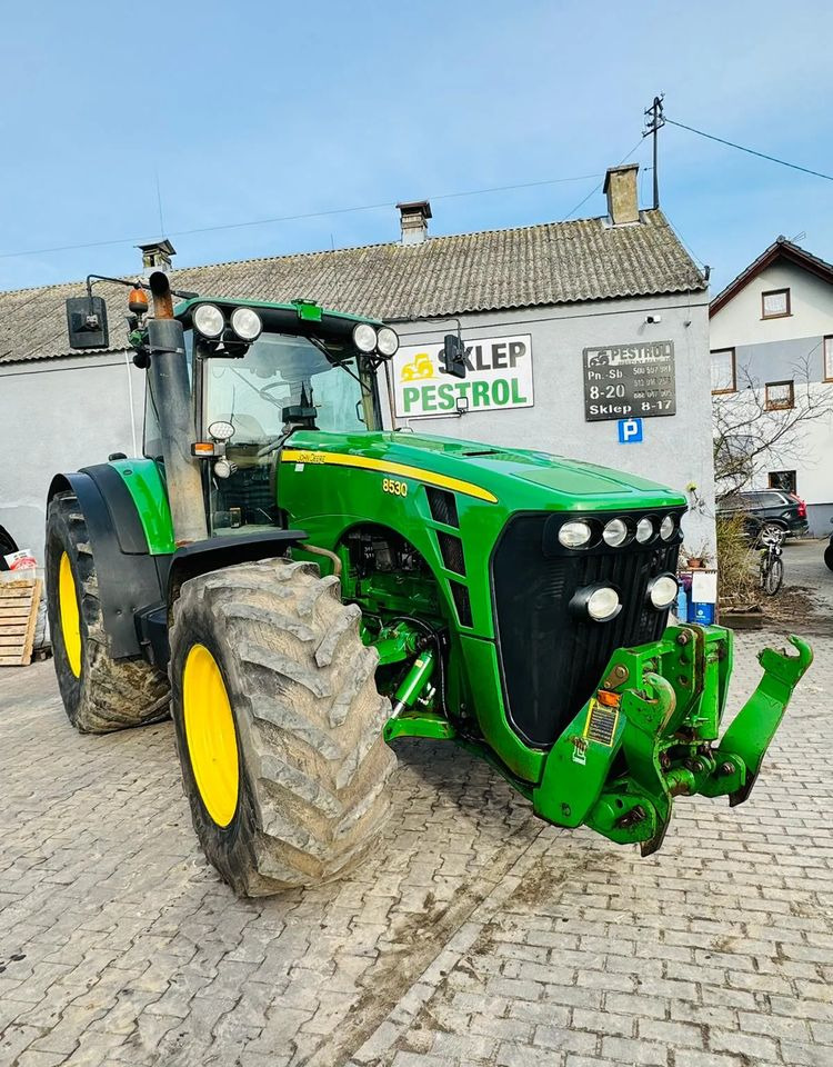 John Deere 8530 - Farm tractor: picture 4 John Deere 8530 - Farm tractor: picture 4