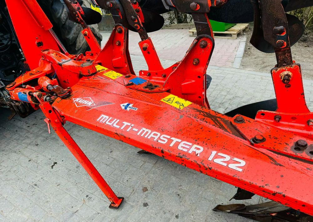 Kuhn Multi-master 122 - Plow: picture 3 Kuhn Multi-master 122 - Plow: picture 3