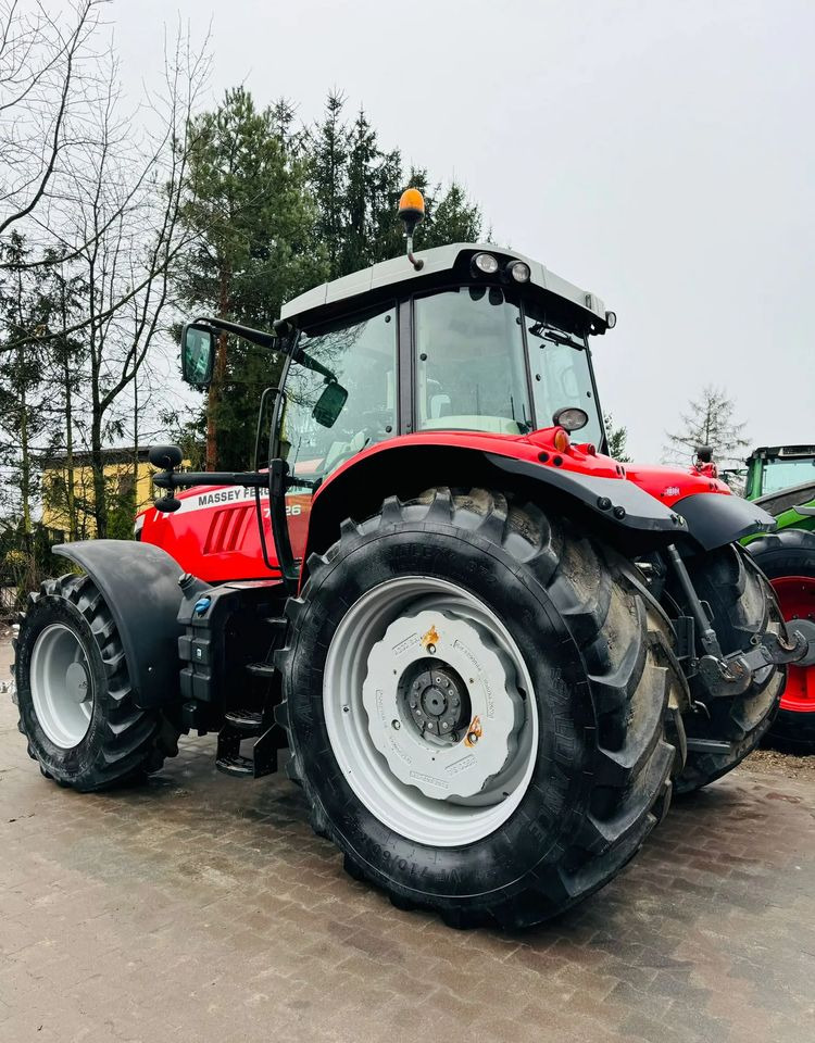 Massey Ferguson 7626 Dyna-6 - Farm tractor: picture 2 Massey Ferguson 7626 Dyna-6 - Farm tractor: picture 2