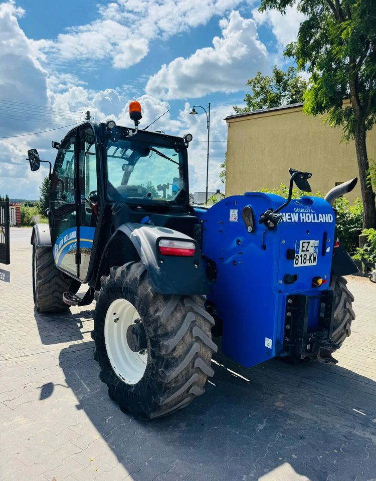 New Holland L7.42 - Telescopic handler: picture 2 New Holland L7.42 - Telescopic handler: picture 2