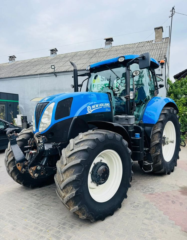 Farm tractor New Holland T7.210: picture 7
