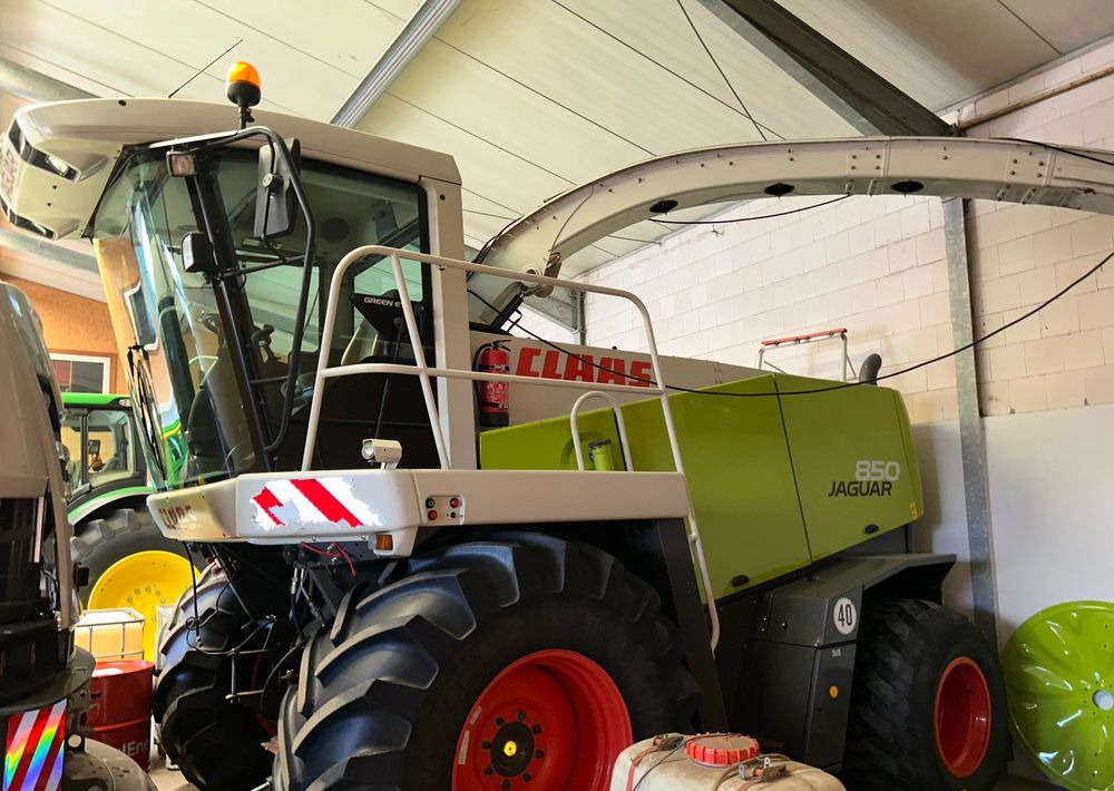Claas Jaguar 850 - Forage harvester: picture 2 Claas Jaguar 850 - Forage harvester: picture 2