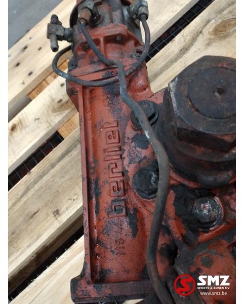 BERLIET Occ Stuurhuis Berliet GBH280 - Steering gear for Truck: picture 3 BERLIET Occ Stuurhuis Berliet GBH280 - Steering gear for Truck: picture 3