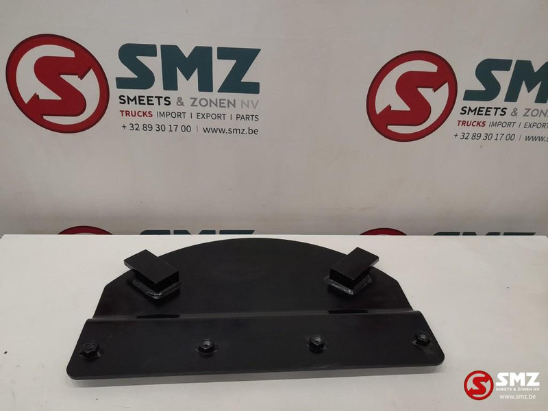 Caterpillar Swivel guard steel plate Caterpillar - Frame/ Chassis for Material handling equipment: picture 3 Caterpillar Swivel guard steel plate Caterpillar - Frame/ Chassis for Material handling equipment: picture 3