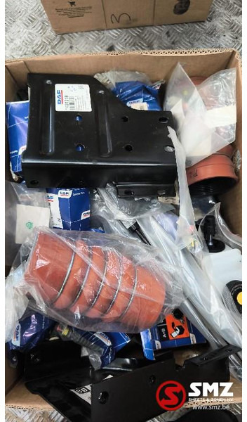 DAF Lot onderdelen DAF - Engine and parts for Truck: picture 1 DAF Lot onderdelen DAF - Engine and parts for Truck: picture 1