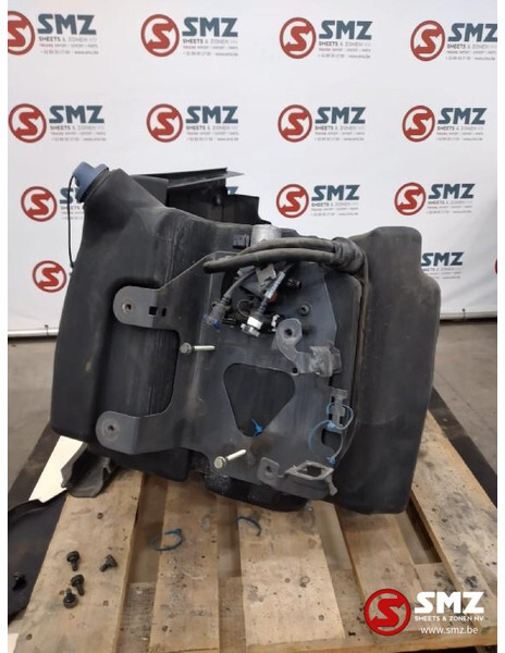 DAF Occ AdBlue tank 90L DAF XF106 - Fuel system for Truck: picture 3 DAF Occ AdBlue tank 90L DAF XF106 - Fuel system for Truck: picture 3