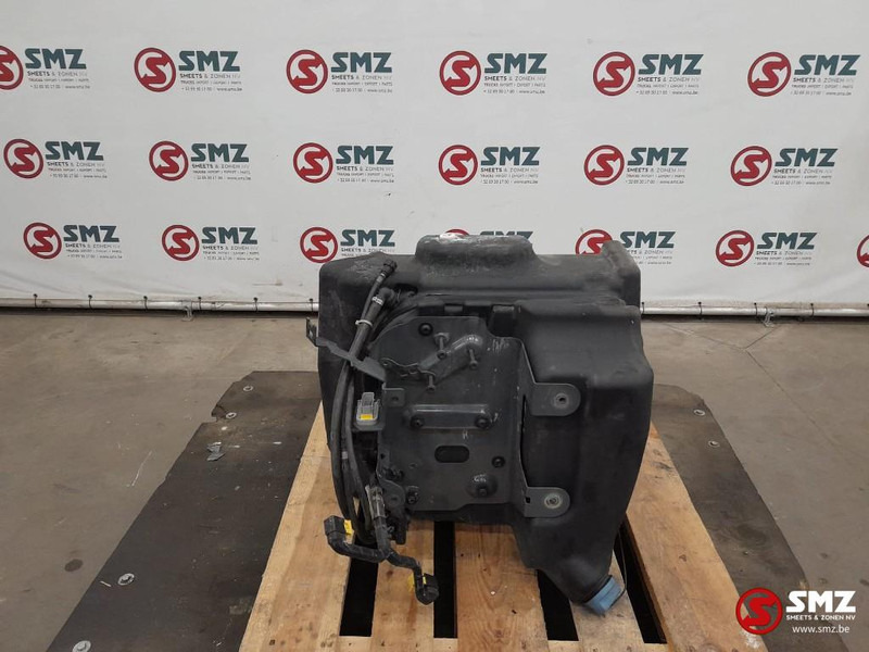 DAF Occ AdBluetank 90L DAF - Fuel system for Truck: picture 4 DAF Occ AdBluetank 90L DAF - Fuel system for Truck: picture 4