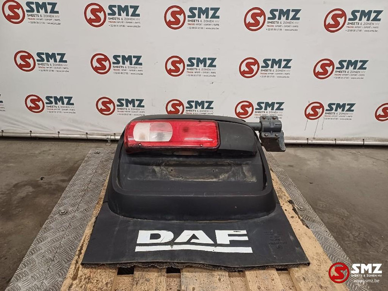 DAF Occ spatbord + spatbordsteun linksachteraan DAF - Body and exterior for Truck: picture 1 DAF Occ spatbord + spatbordsteun linksachteraan DAF - Body and exterior for Truck: picture 1