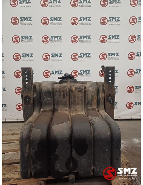 Iveco Occ brandstoftank Iveco - Fuel tank for Truck: picture 2 Iveco Occ brandstoftank Iveco - Fuel tank for Truck: picture 2