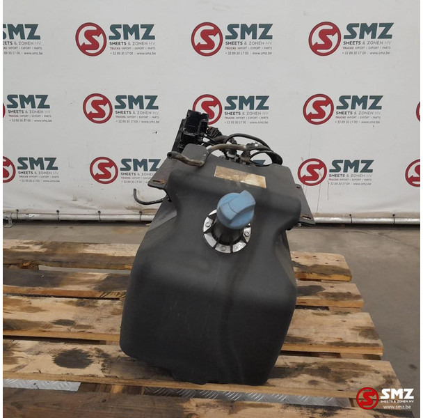 MAN Occ AdBluetank 35L + AdBlueniveausensor MAN - Fuel system for Truck: picture 3 MAN Occ AdBluetank 35L + AdBlueniveausensor MAN - Fuel system for Truck: picture 3