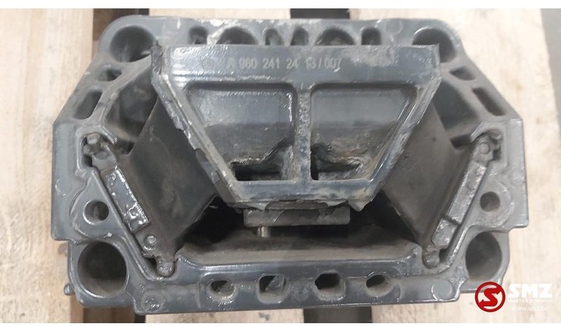 Mercedes-Benz Occ Motorsteun (achterste) Actros MP4 - Engine mount for Truck: picture 2 Mercedes-Benz Occ Motorsteun (achterste) Actros MP4 - Engine mount for Truck: picture 2