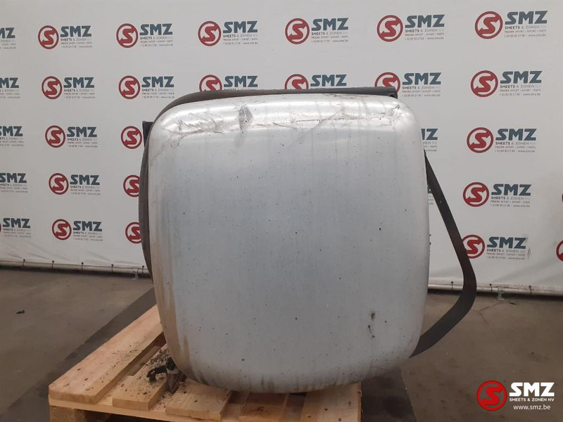 Mercedes-Benz Occ brandstoftank 570L Mercedes - Fuel tank for Truck: picture 3 Mercedes-Benz Occ brandstoftank 570L Mercedes - Fuel tank for Truck: picture 3