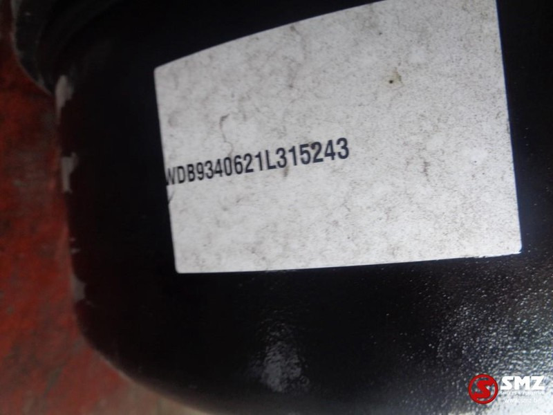 Mercedes-Benz Occ luchtfilterhuis mercedes actros mp2 - Air intake system for Truck: picture 3 Mercedes-Benz Occ luchtfilterhuis mercedes actros mp2 - Air intake system for Truck: picture 3