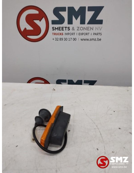 Mercedes-Benz Richtingaanwijzer rechts mercedes a0018202221 - Lights/ Lighting for Truck: picture 2 Mercedes-Benz Richtingaanwijzer rechts mercedes a0018202221 - Lights/ Lighting for Truck: picture 2