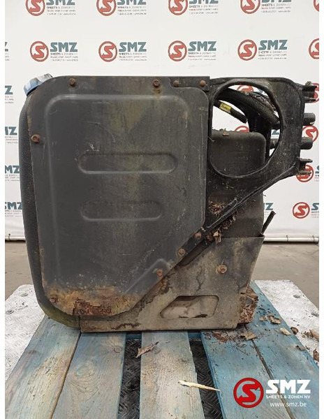 Renault Occ AdBluetank 60L Renault - Fuel system for Truck: picture 2 Renault Occ AdBluetank 60L Renault - Fuel system for Truck: picture 2