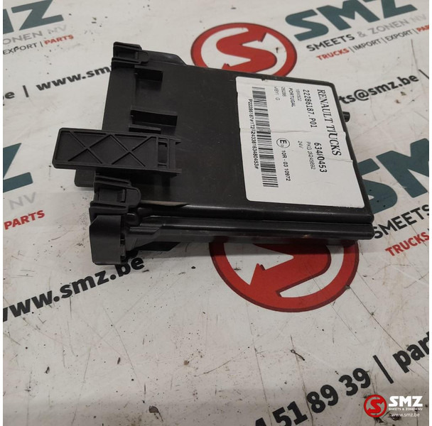 Renault Occ ECU centrale vergrendeling regeleenheid Renaul - ECU for Truck: picture 4 Renault Occ ECU centrale vergrendeling regeleenheid Renaul - ECU for Truck: picture 4