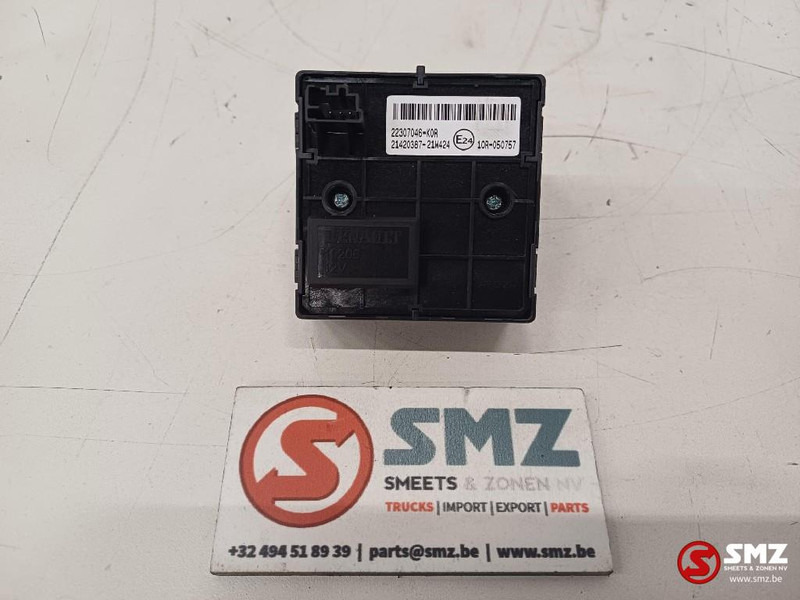 Renault Occ cruise control schakelaar Renault - Electrical system for Truck: picture 2 Renault Occ cruise control schakelaar Renault - Electrical system for Truck: picture 2