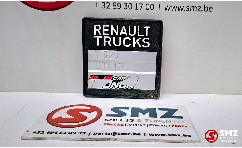 Renault Occ embleem T520 DTI13 rechts Renault - Cab and interior for Truck: picture 1 Renault Occ embleem T520 DTI13 rechts Renault - Cab and interior for Truck: picture 1