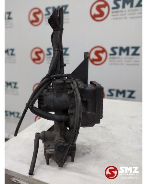 Mercedes-Benz Occ remventiel + EBS klepmodulator Mercedes Actros - Spare parts for Truck: picture 1 Mercedes-Benz Occ remventiel + EBS klepmodulator Mercedes Actros - Spare parts for Truck: picture 1