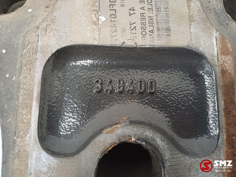 Volvo Occ schokdemperbeugel achteras linksonder Volvo - Shock absorber for Truck: picture 3 Volvo Occ schokdemperbeugel achteras linksonder Volvo - Shock absorber for Truck: picture 3