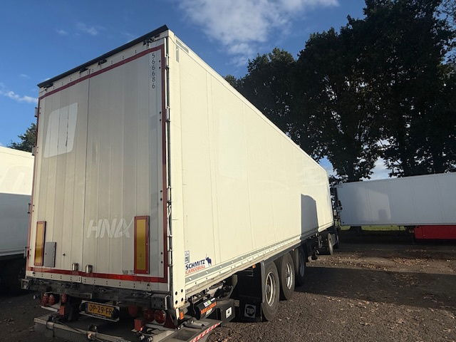Schmitz Cargobull Laadklep - Closed box semi-trailer: picture 4 Schmitz Cargobull Laadklep - Closed box semi-trailer: picture 4
