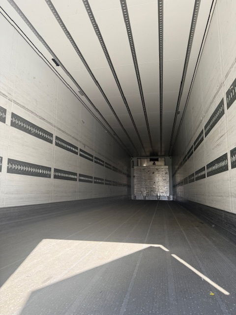Schmitz Cargobull Thermoking SLXe 300 Laadklep Liftas 3924 dieseluren - Refrigerator semi-trailer: picture 5 Schmitz Cargobull Thermoking SLXe 300 Laadklep Liftas 3924 dieseluren - Refrigerator semi-trailer: picture 5