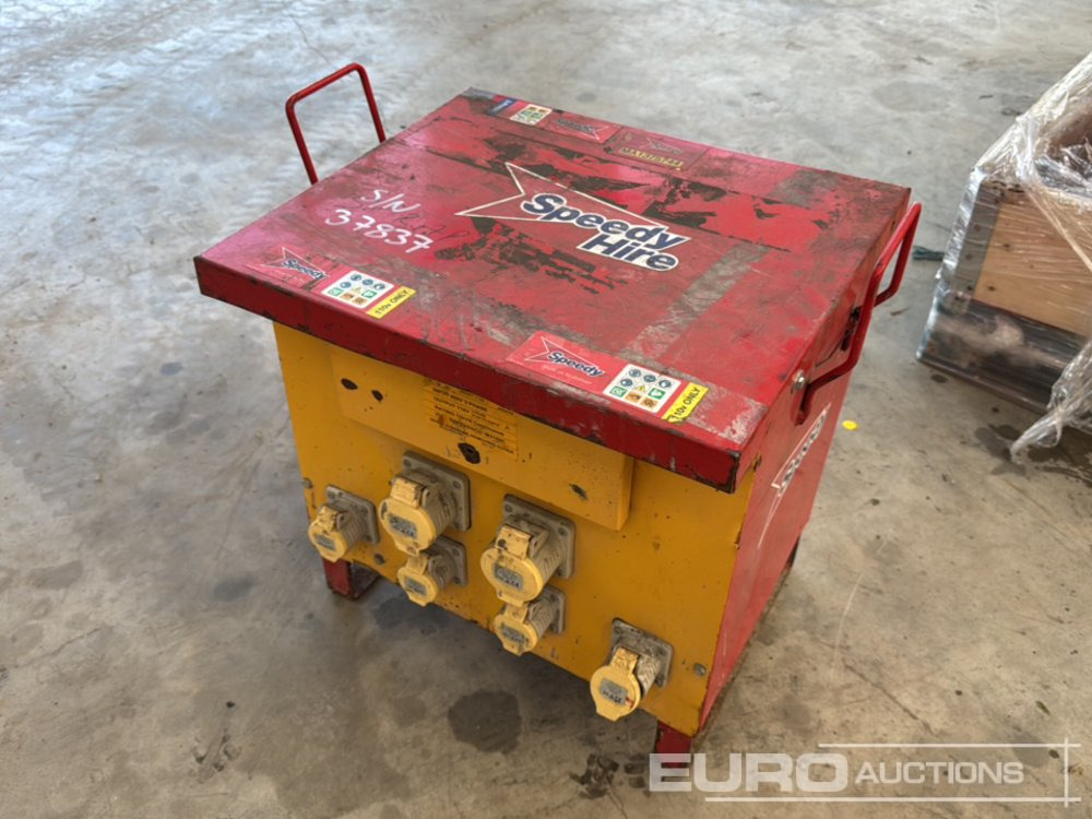 110 Volt Transformer Box - Construction equipment: picture 1 110 Volt Transformer Box - Construction equipment: picture 1