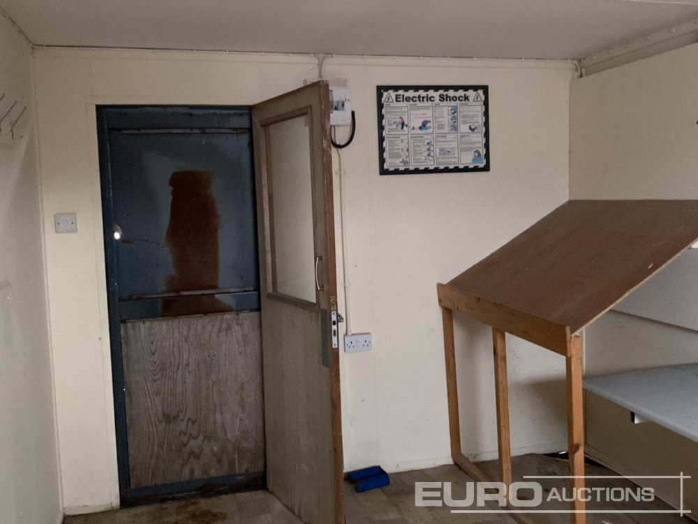 16' x 10' Site Office - Shipping container: picture 5 16' x 10' Site Office - Shipping container: picture 5