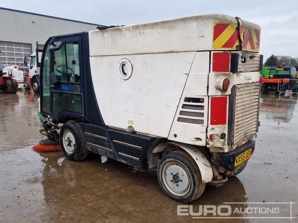 2005 Mathieu Yno Azura2 - Road sweeper: picture 3 2005 Mathieu Yno Azura2 - Road sweeper: picture 3