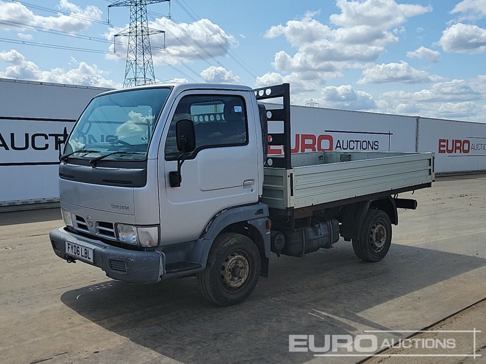 2006 Nissan Cabstar 34.10 - Flatbed van: picture 1 2006 Nissan Cabstar 34.10 - Flatbed van: picture 1