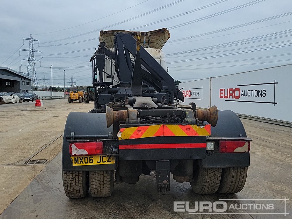 2006 Scania P230 - Hook lift truck: picture 4 2006 Scania P230 - Hook lift truck: picture 4