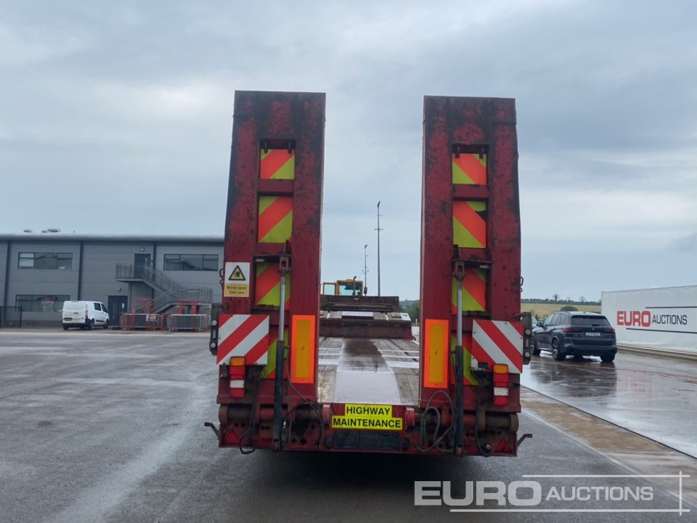 2011 Faymonville Tri Axle Step Frame Low Loader Trailer, Ramps - Low loader semi-trailer: picture 4 2011 Faymonville Tri Axle Step Frame Low Loader Trailer, Ramps - Low loader semi-trailer: picture 4