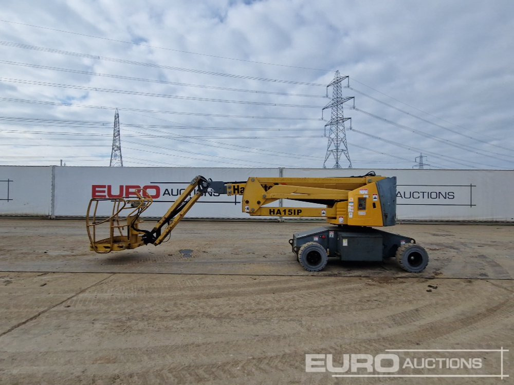 2011 Haulotte HA15IP - Aerial platform: picture 2 2011 Haulotte HA15IP - Aerial platform: picture 2